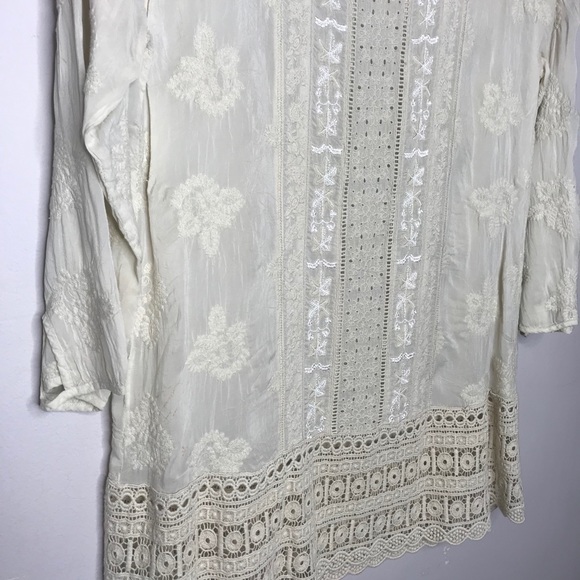 Johnny Was rayon embroidered crochet tunic - Picture 5 of 16